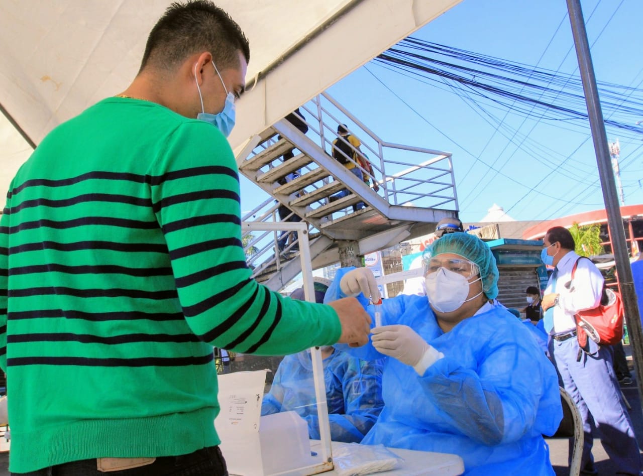 Seguimos con la búsqueda activa de casos COVID-19 en El Salvador -  Ministerio de Salud